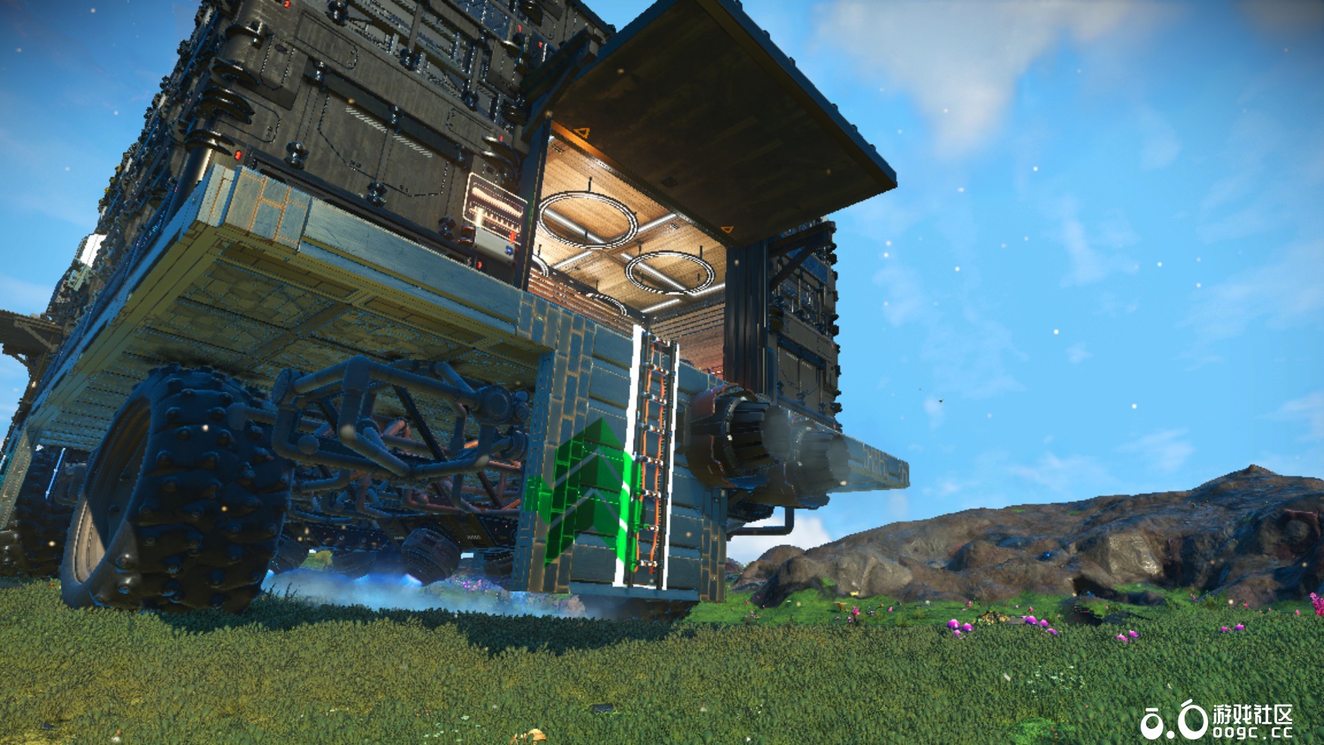 末日会飞的战车！也是房车，移动的末日大房车，想飞哪就飞哪-5